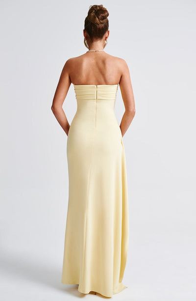 Zafira – Zeitloses Maxikleid